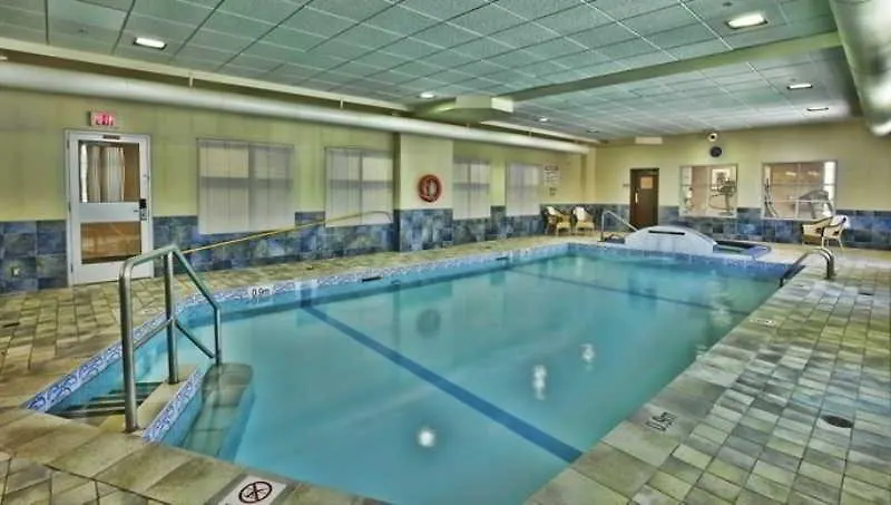 Humphry Inn And Suites Winnipeg Hotel